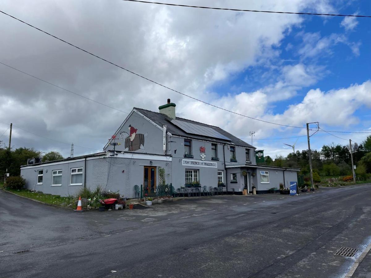 Prince Of Wales Inn Rhymney Eksteriør bilde