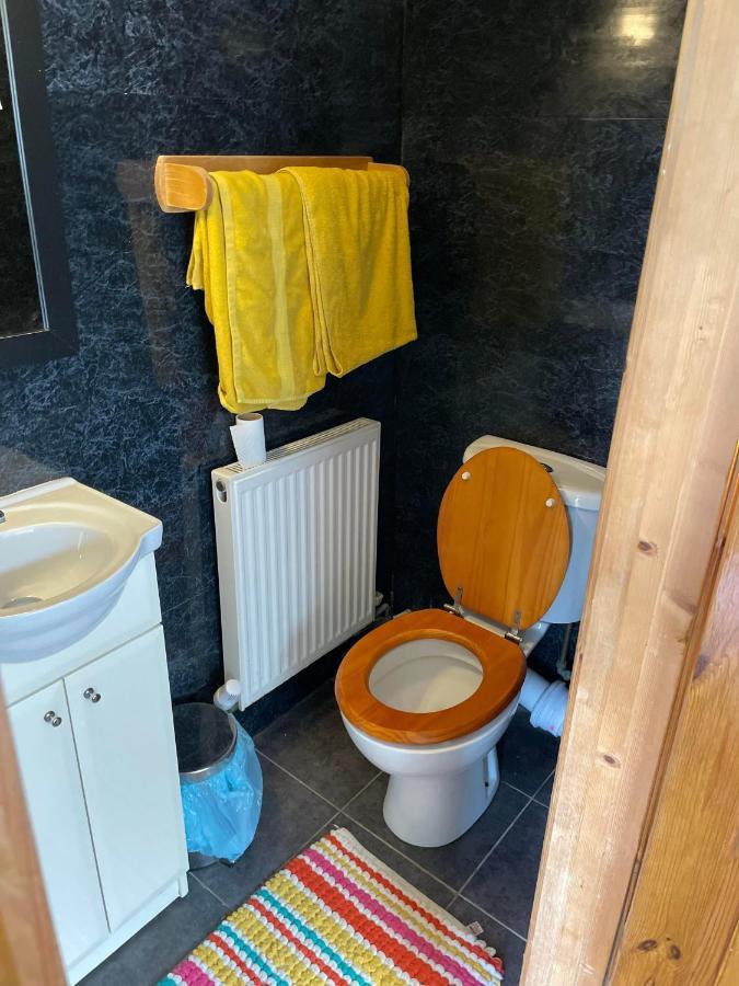 Prince Of Wales Inn Rhymney Eksteriør bilde