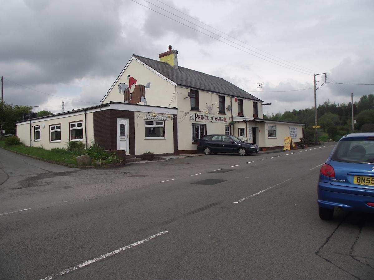 Prince Of Wales Inn Rhymney Eksteriør bilde