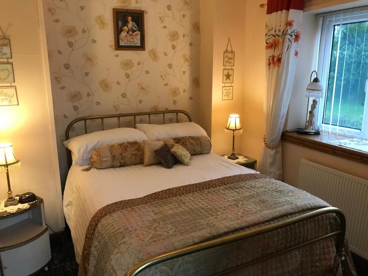 Prince Of Wales Inn Rhymney Eksteriør bilde