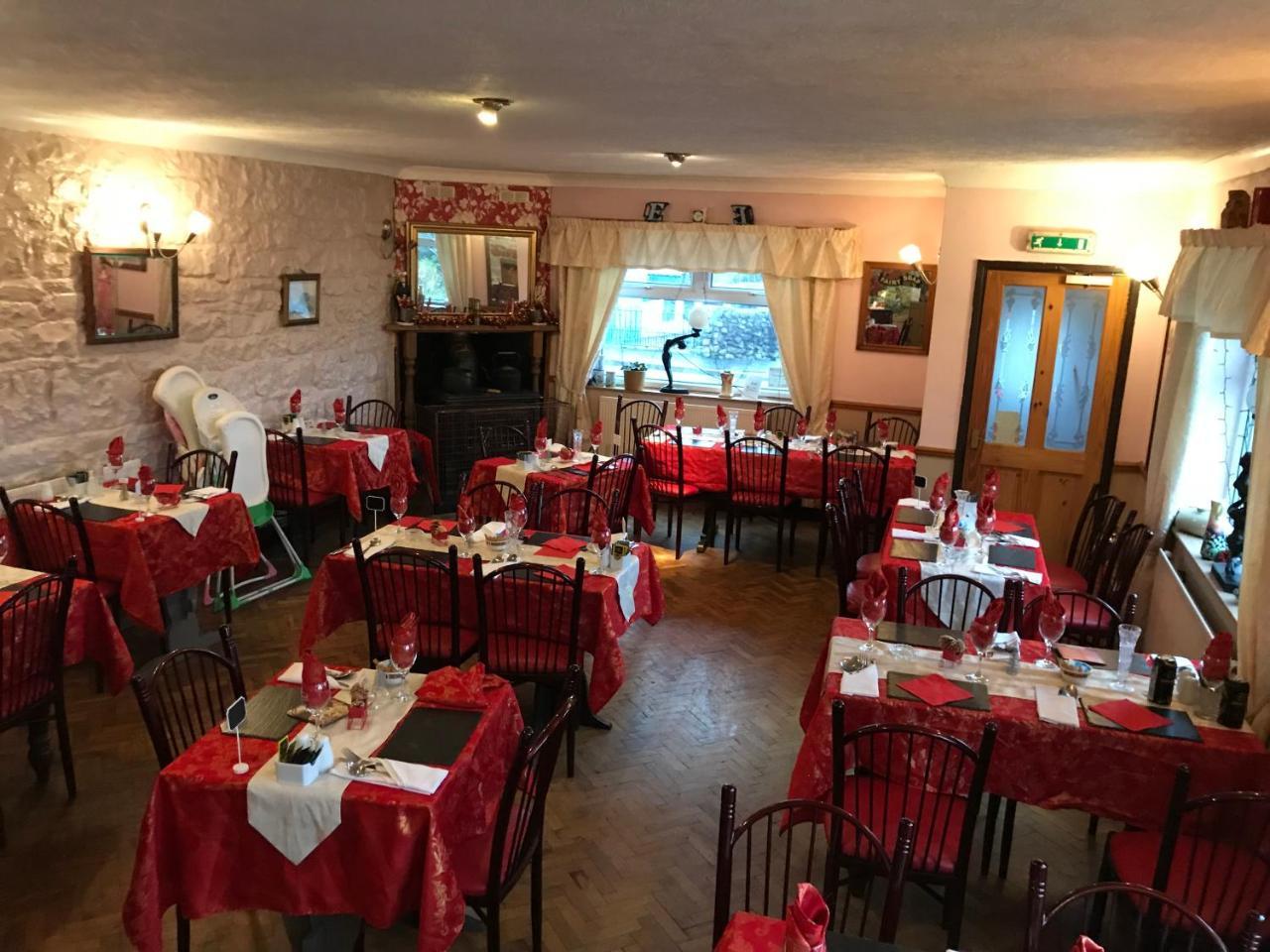 Prince Of Wales Inn Rhymney Eksteriør bilde