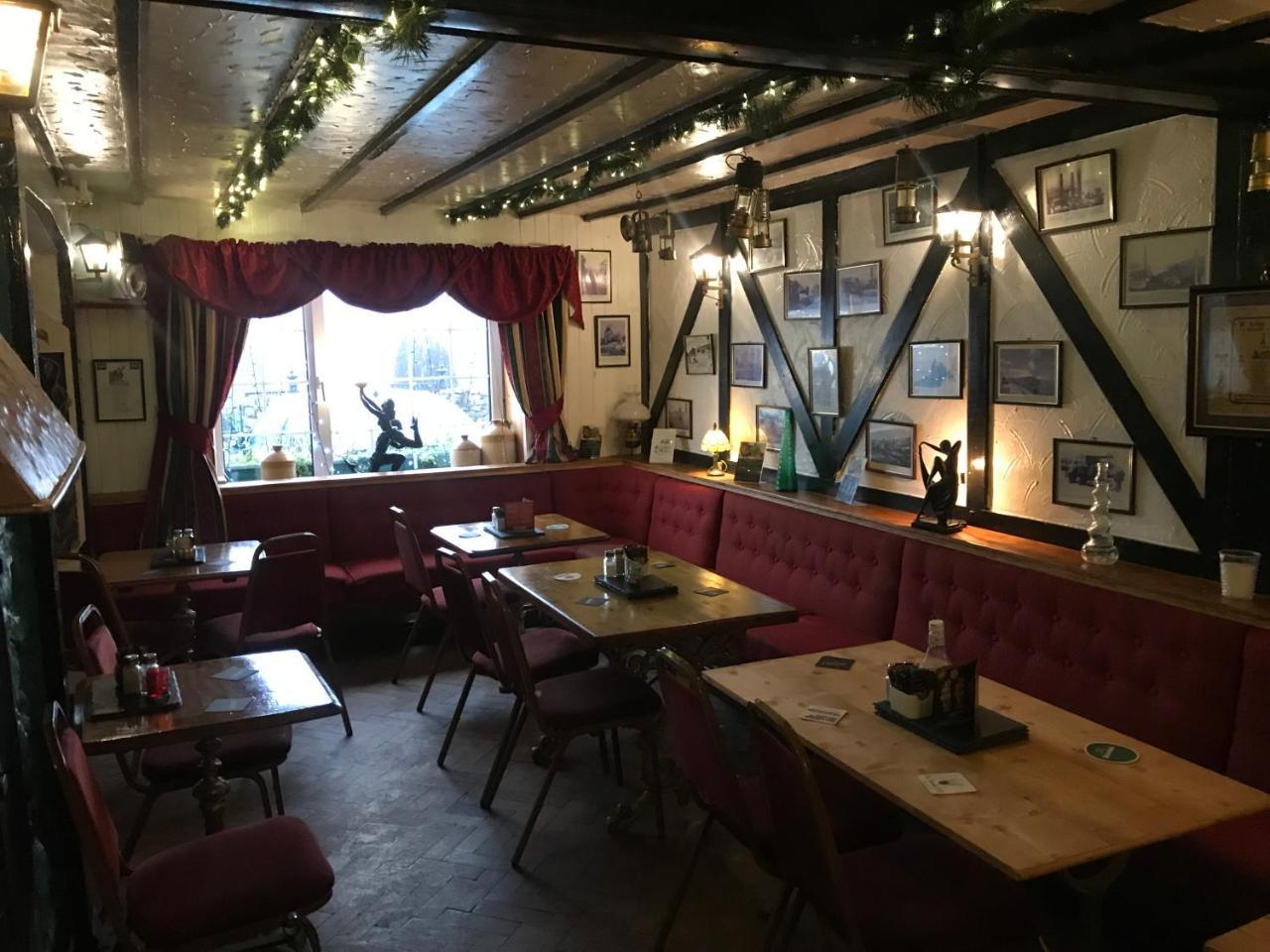 Prince Of Wales Inn Rhymney Eksteriør bilde